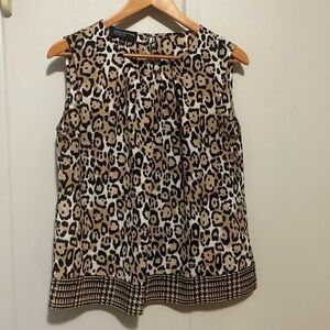 Sz.10 Leopard print sleeveless blouse